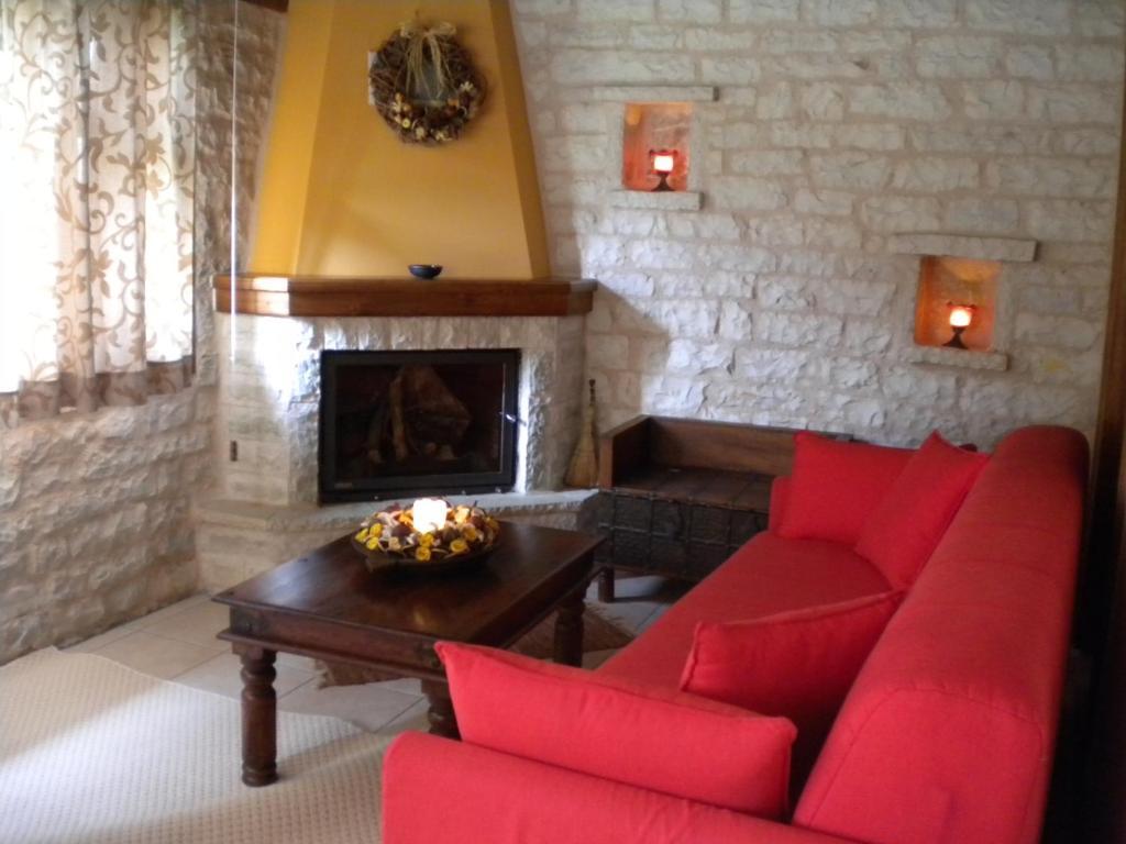 Agrampeli Apartment Mega Chorio Room photo